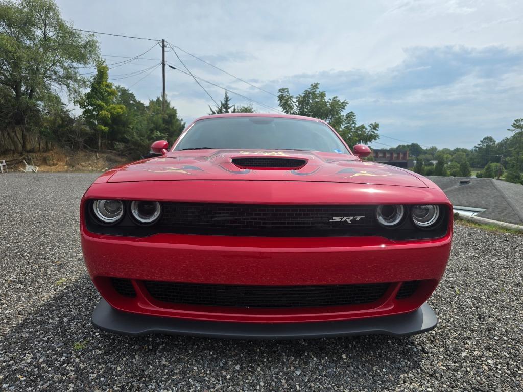 2016 Dodge Challenger SRT - Photo 7