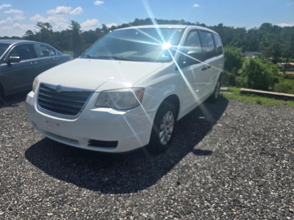 2008 Chrysler Town & Country LX's photo